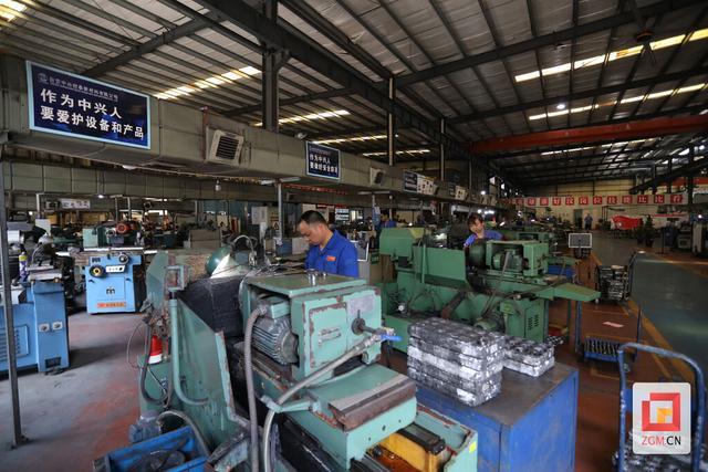 自貢 以新材料研發(fā)為驅(qū)動，培育“專精特新”企業(yè)，激發(fā)制造業(yè)創(chuàng)新動能